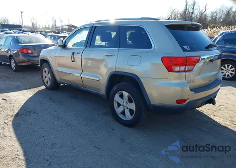 2011 Jeep Grand Cherokee Laredo z USA, uszkodzony, nr VIN 1J4RR4GG3BC557648